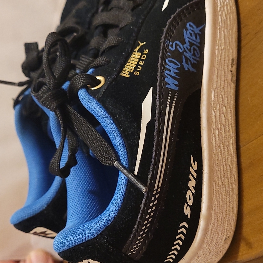 Boys Puma sneakers sonic edition